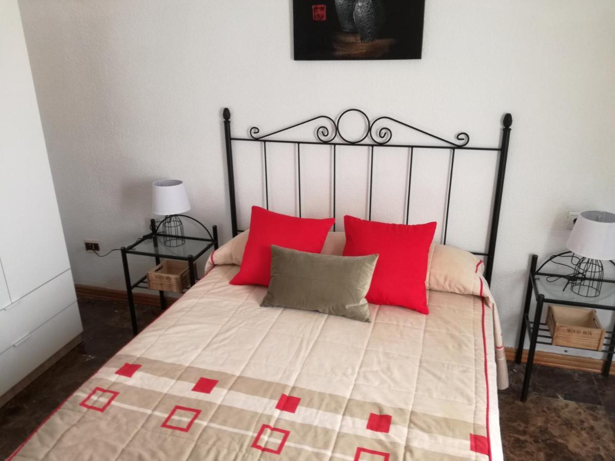 Alojamiento Romina Apartment Villanueva Del Arzobispo Exterior photo